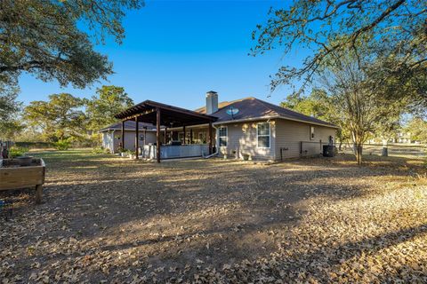 A home in La Grange