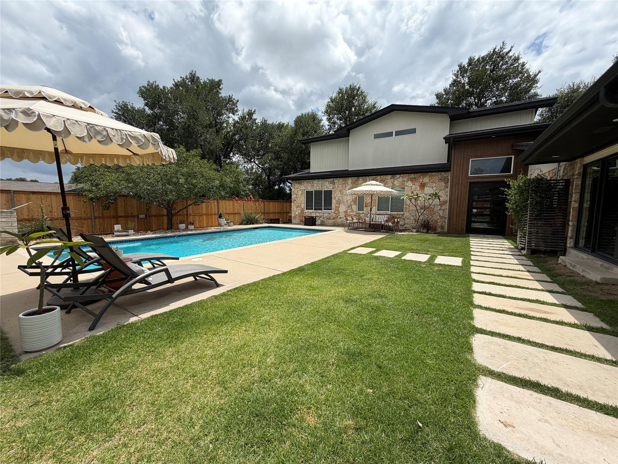 1300 Brushy Bend DR