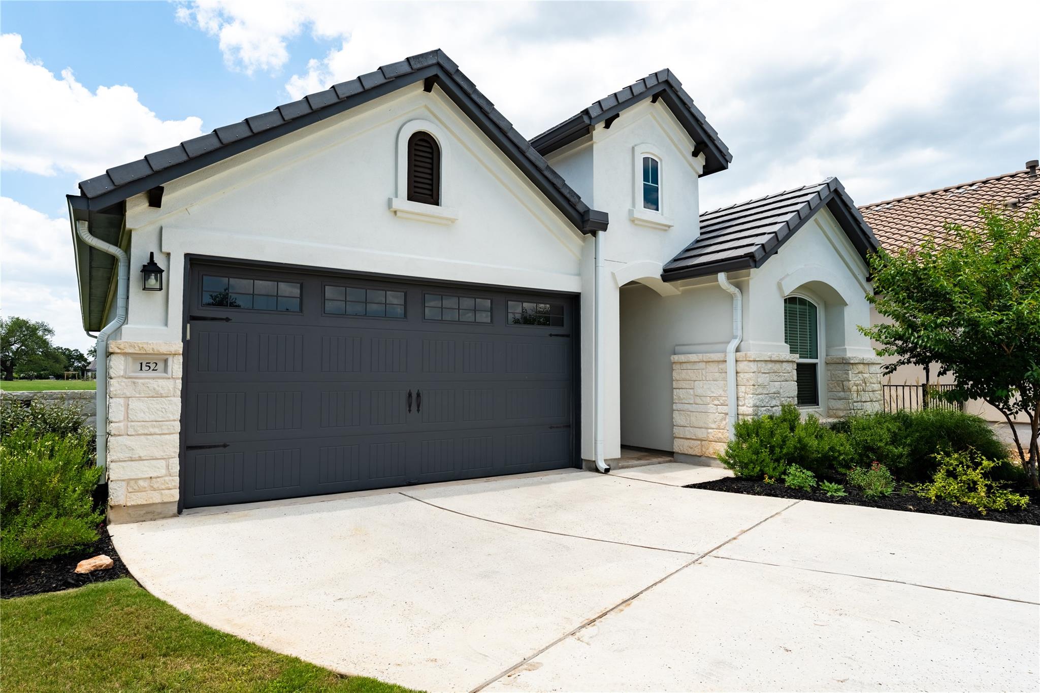 152 Limestone DR