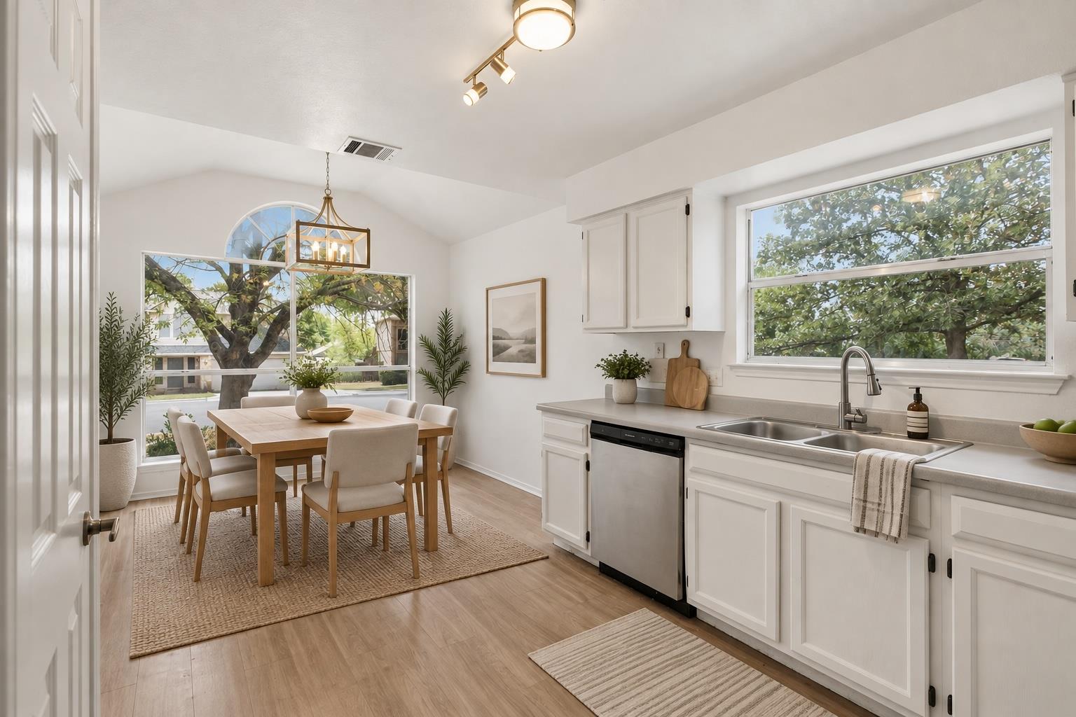 1206 Garden Path DR