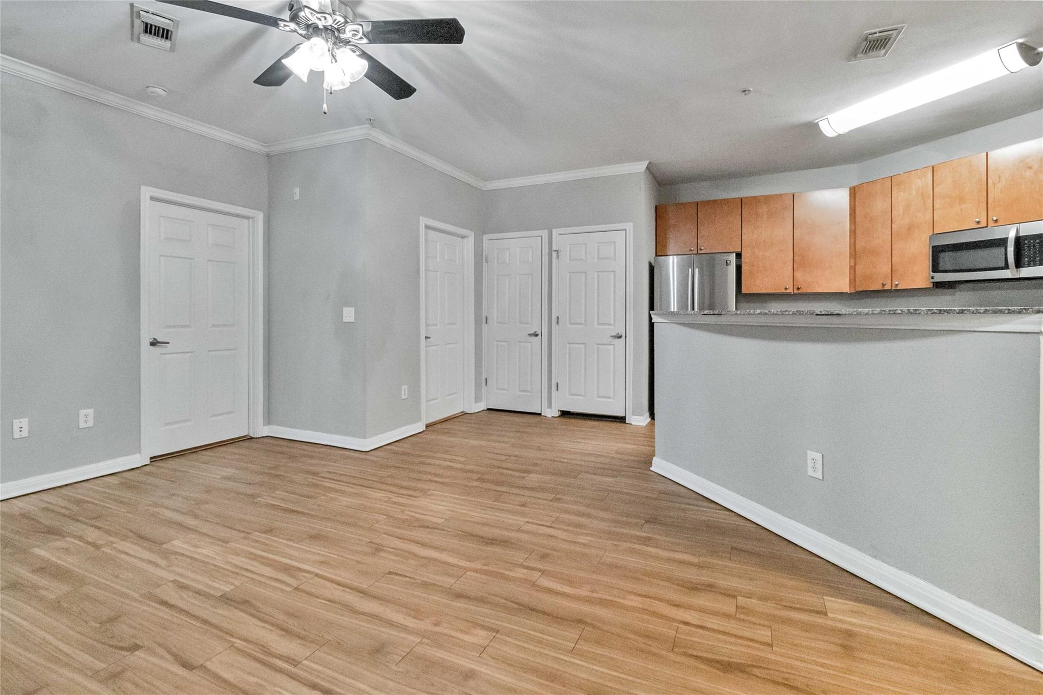 2502 Leon ST 205