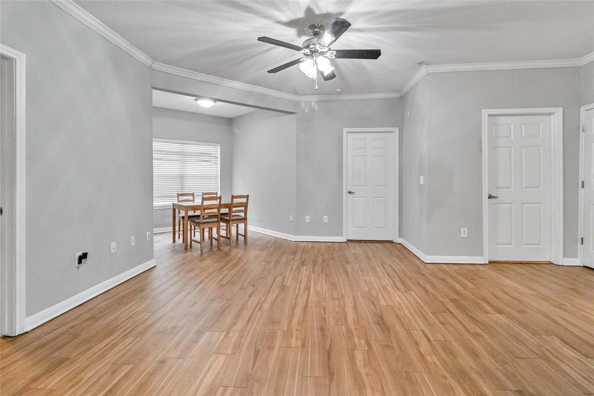 2502 Leon ST 205