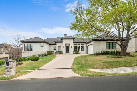 60 Autumn Oaks DR The Hills TX 78738