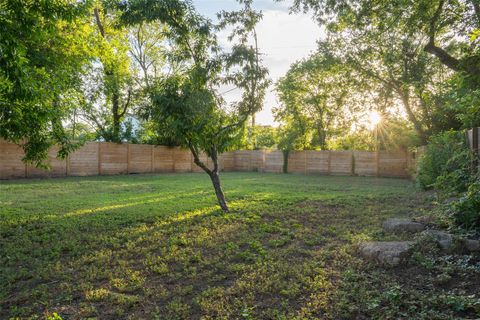 Tiny photo for 1148 Gunter ST #A & B, Austin, TX 78721 (MLS # 8903462)