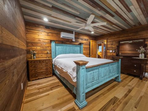 Tiny photo for 1148 Gunter ST #A & B, Austin, TX 78721 (MLS # 8903462)