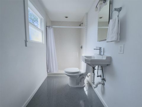 Tiny photo for 1148 Gunter ST #A & B, Austin, TX 78721 (MLS # 8903462)