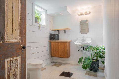 Tiny photo for 1148 Gunter ST #A & B, Austin, TX 78721 (MLS # 8903462)