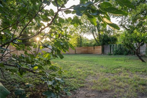 Tiny photo for 1148 Gunter ST #A & B, Austin, TX 78721 (MLS # 8903462)
