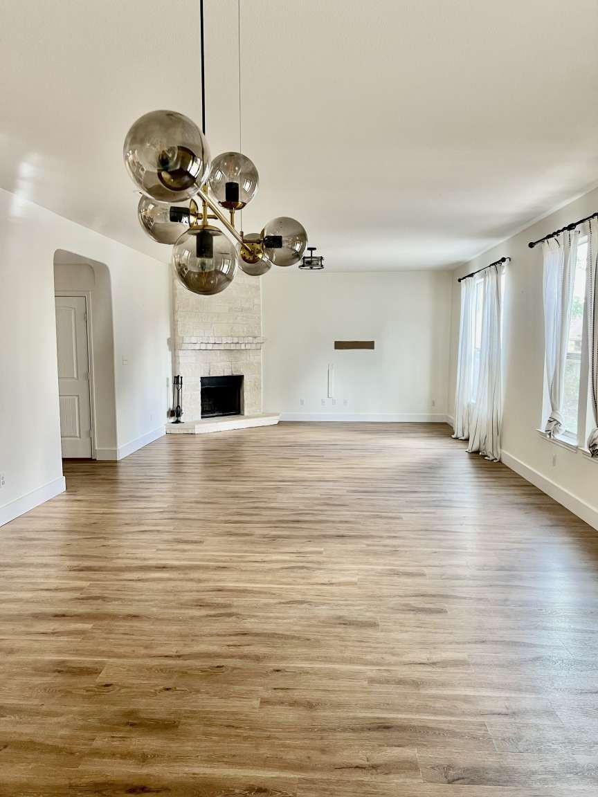 2118 Howell Mountain DR
