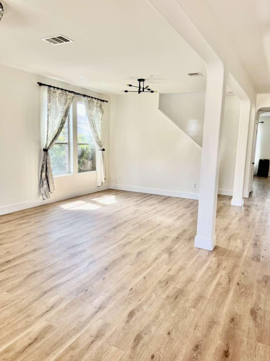 2118 Howell Mountain DR