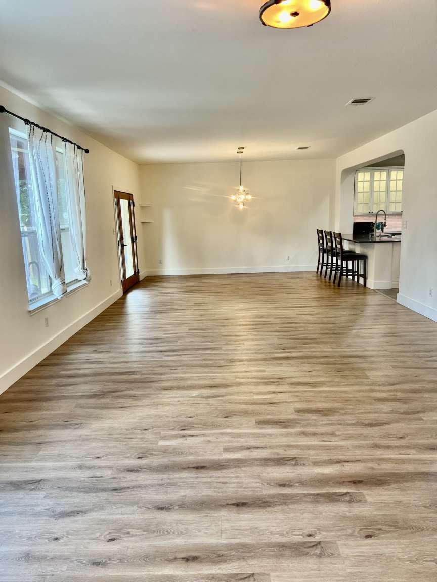 2118 Howell Mountain DR