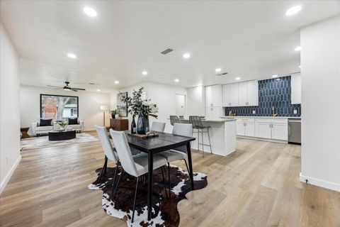 Tiny photo for 4608 Frontier TRL, Austin, TX 78745 (MLS # 4848690)