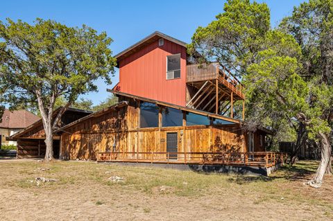 Photo of 302 Venture BLVD S, Lago Vista, TX 78645 (MLS # 5114666)