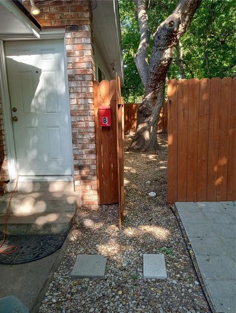 Photo of 4500 Avenue D Ave #B, Austin, TX 78751 (MLS # 2515023)