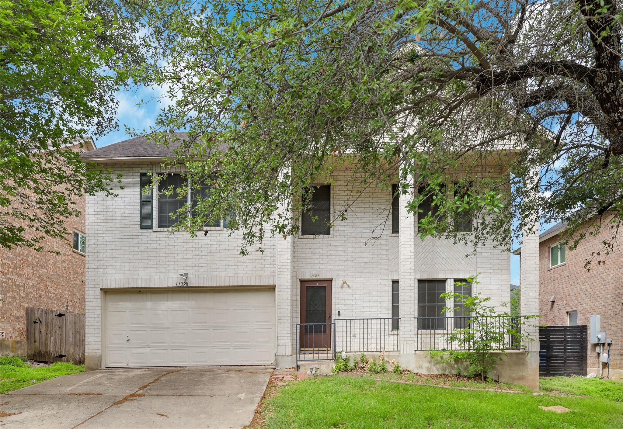 11228 Pickard LN