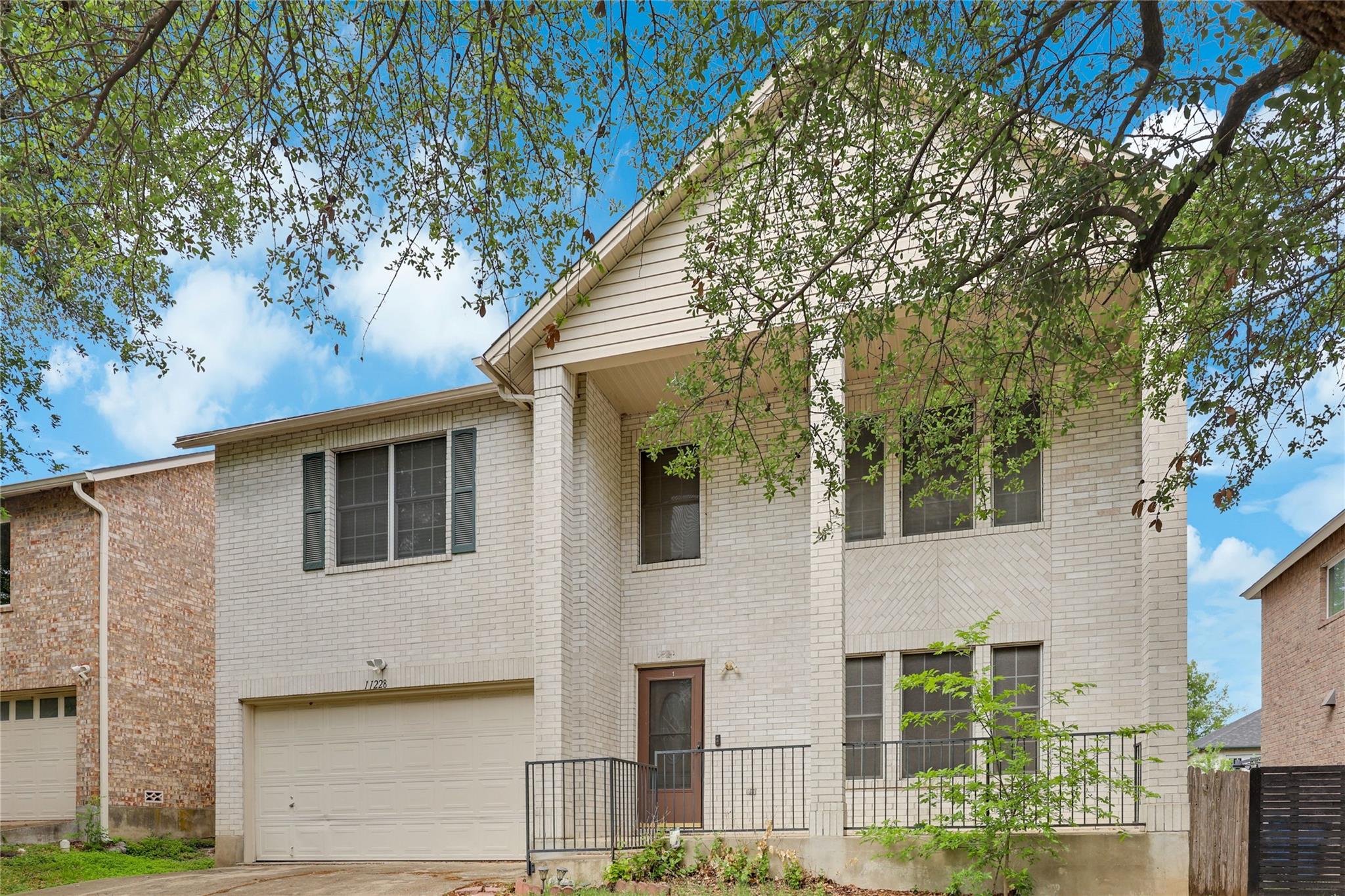 11228 Pickard LN