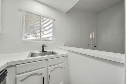 Tiny photo for 2410 Longview ST #D-301, Austin, TX 78705 (MLS # 9032772)