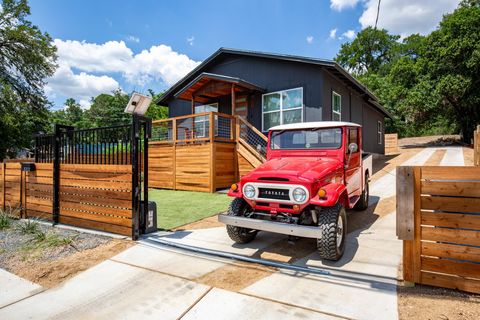 Photo of 3002 Webberville RD #1, Austin, TX 78702 (MLS # 4076021)