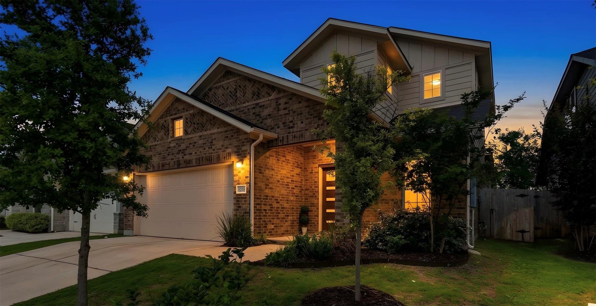 1121 Blue Oak BLVD