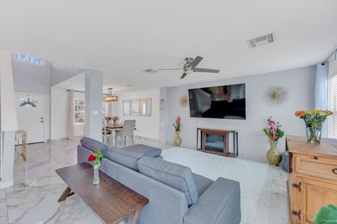 Photo of 18400 Sun Haven CV, Elgin, TX 78621 (MLS # 1692171)