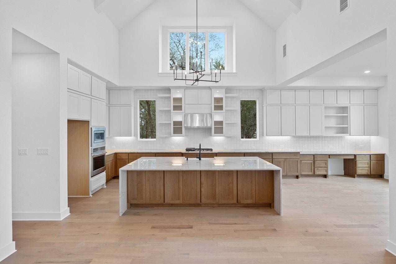 1104 Twisted Tarpley LN