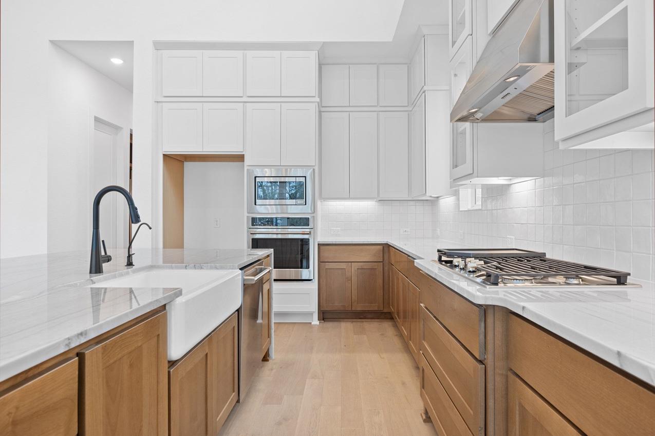 1104 Twisted Tarpley LN