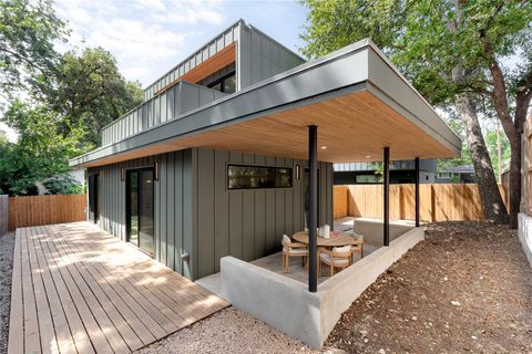 Photo of 2107 Maple Ave #B, Austin, TX 78722 (MLS # 6660640)
