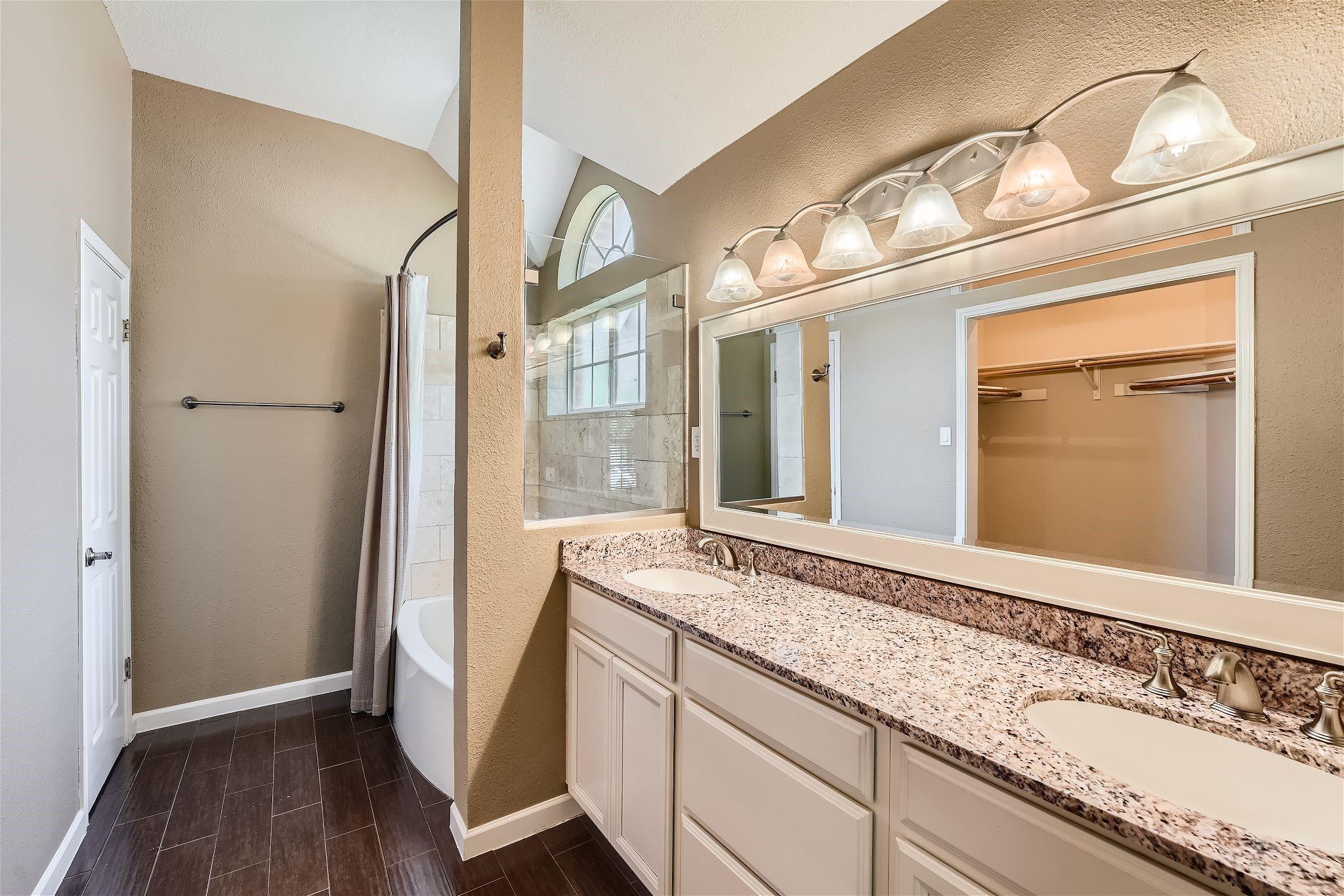 Georgetown, Texas 78626, United States, 3 Bedrooms Bedrooms, ,2 BathroomsBathrooms,Residential,Pending,53129