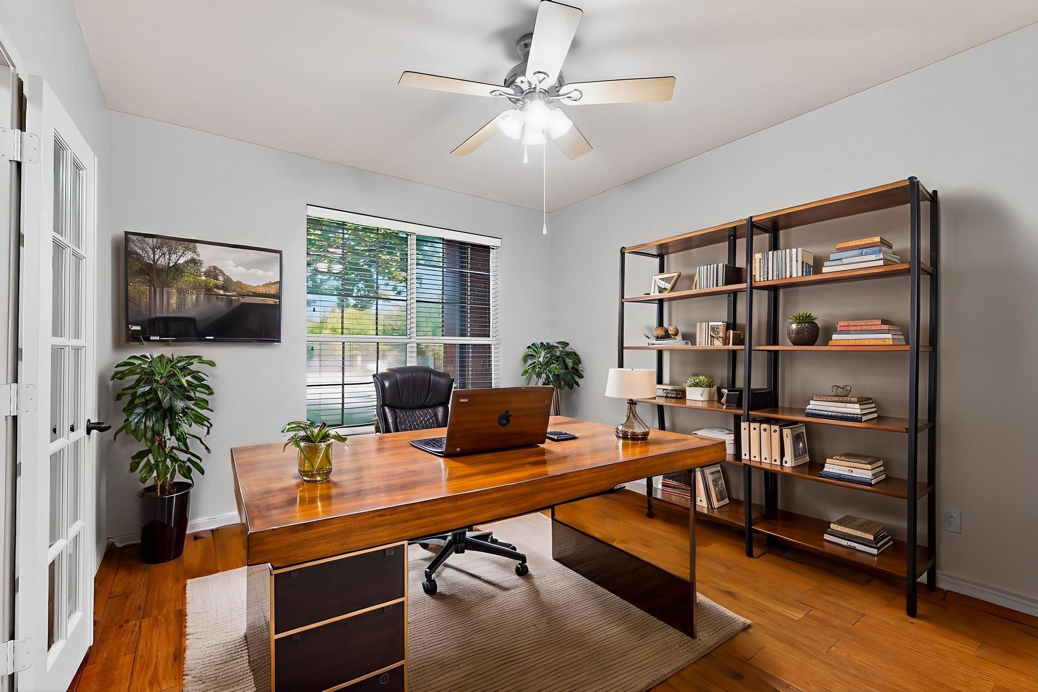 1532 Homewood CIR