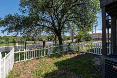 Tiny photo for 1841 River Crossing CIR #B, Austin, TX 78741 (MLS # 3500928)