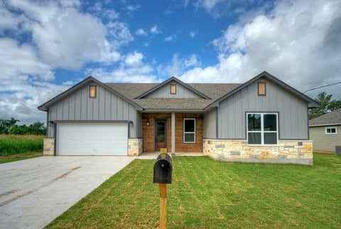 Photo of 139 Waimanalo DR, Bastrop, TX 78602 (MLS # 5280364)