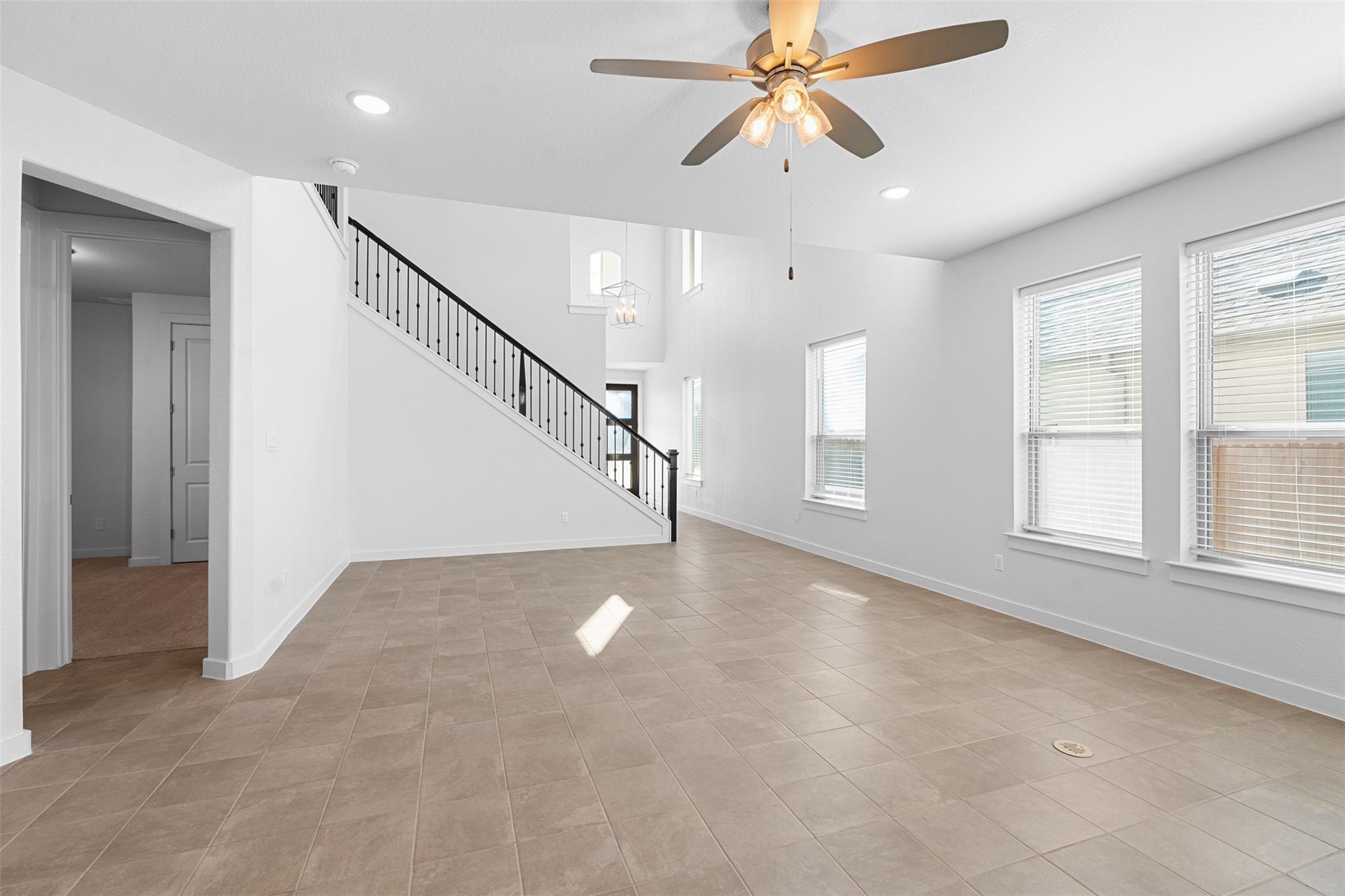 121 Rangel DR