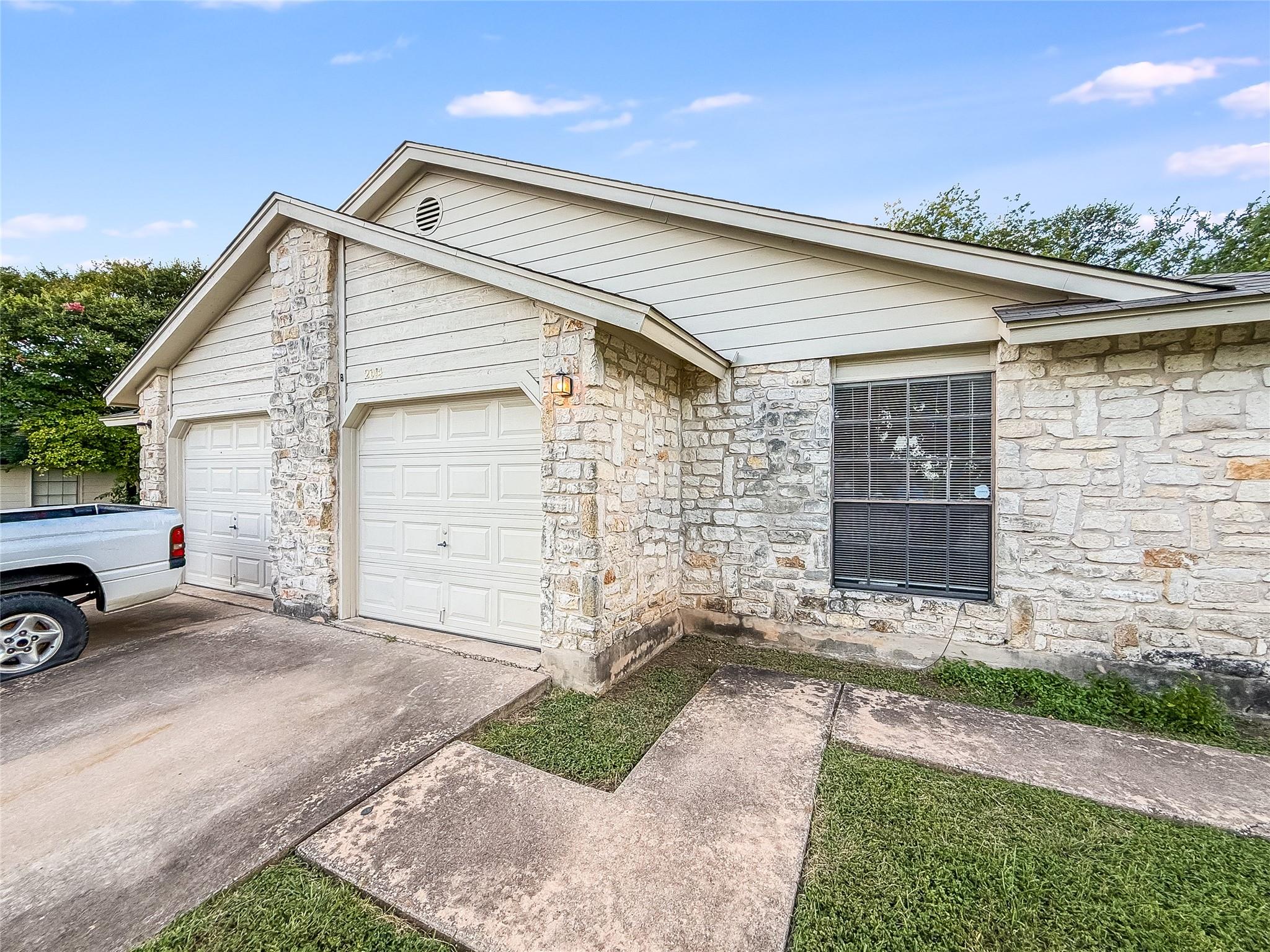 Photo 1 of 24 — 2014 Alex Ave B, Austin, TX 78728