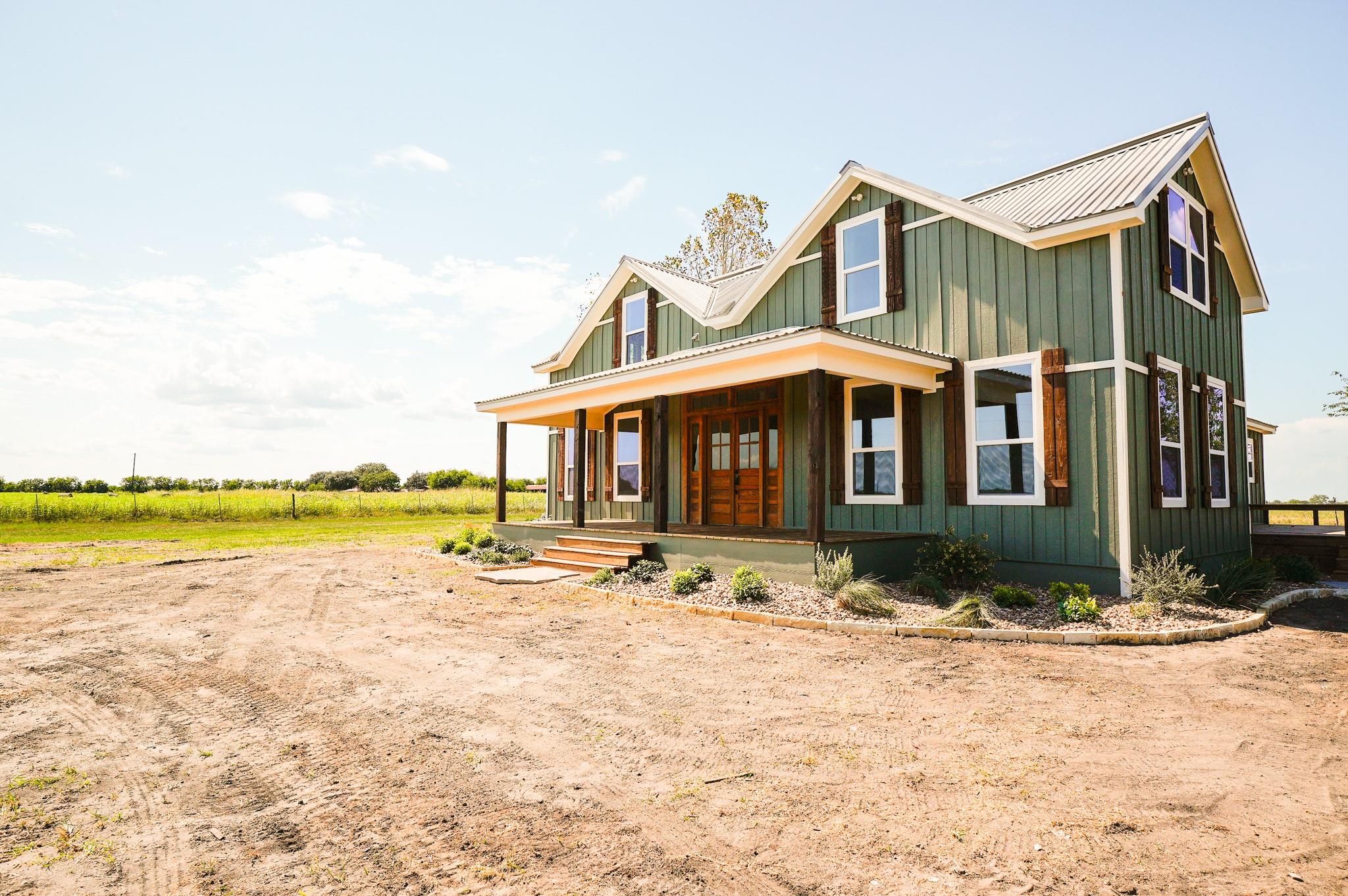 5688 Falke- Heinrich RD