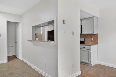 Tiny photo for 512 Eberhart LN #203, Austin, TX 78745 (MLS # 8215542)