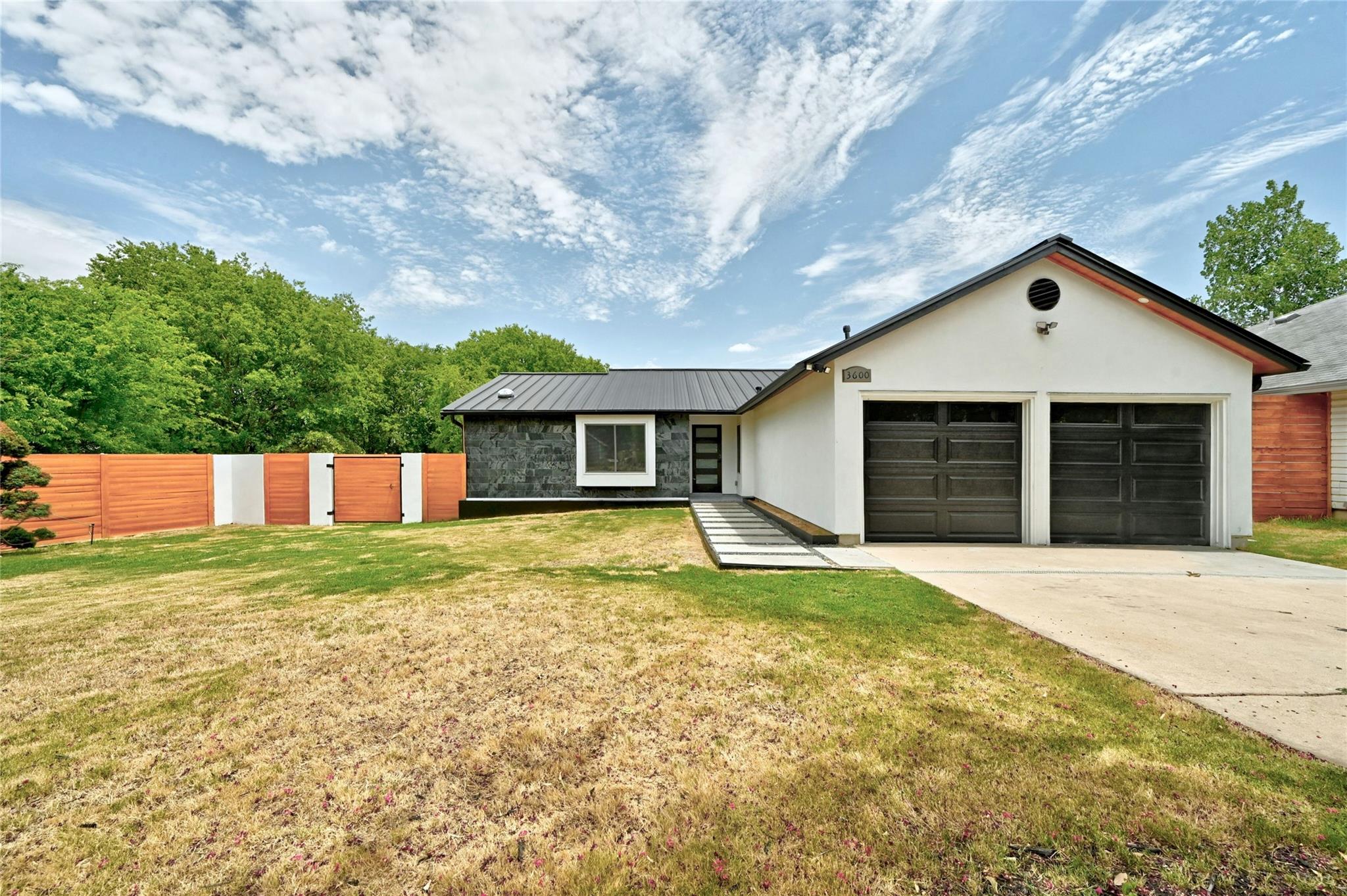 3600 Alexandria Dr DR