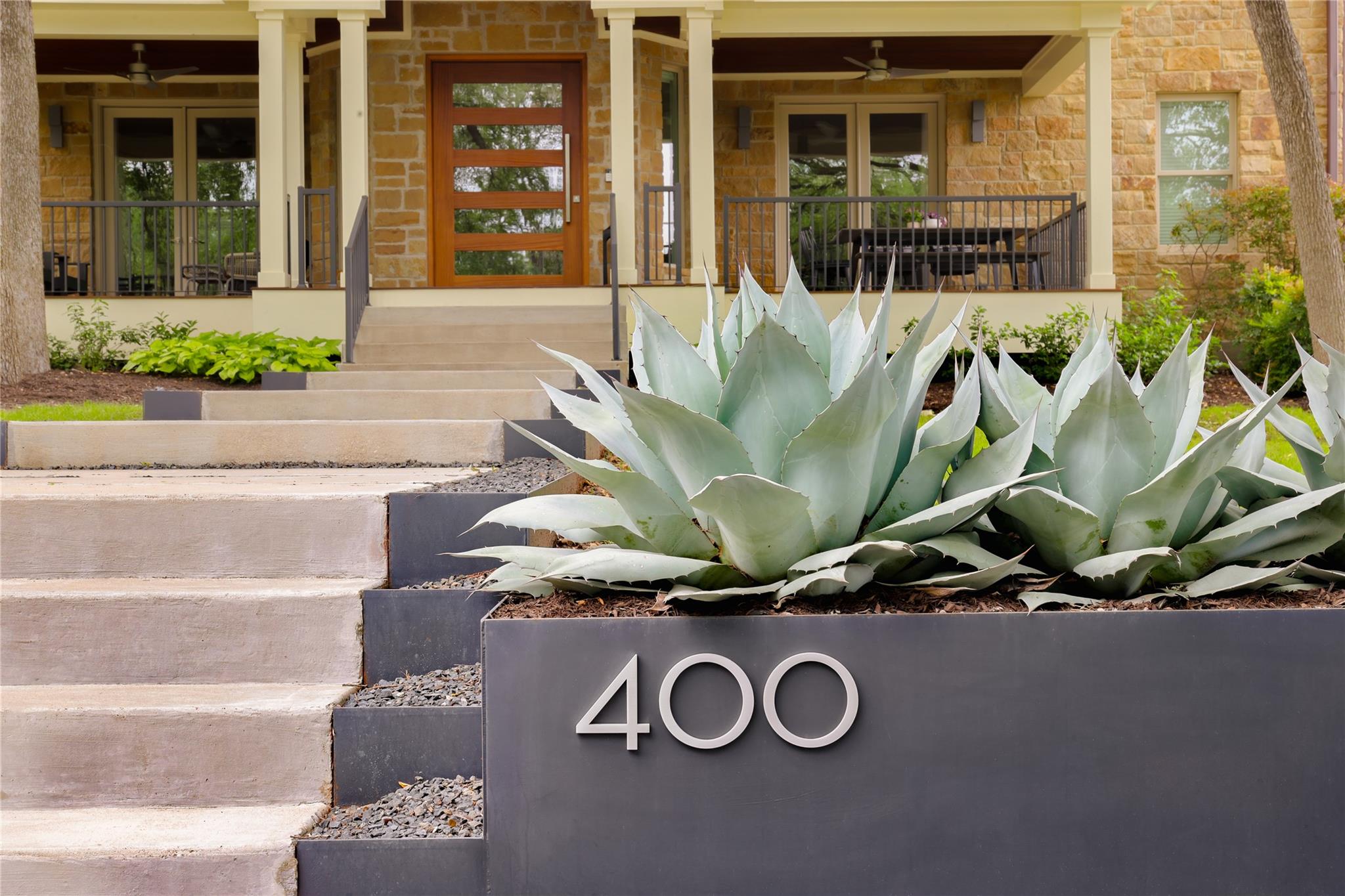 400 ALMARION DR