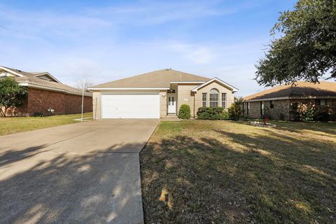 1808 Cedarlawn ST Taylor TX 76574
