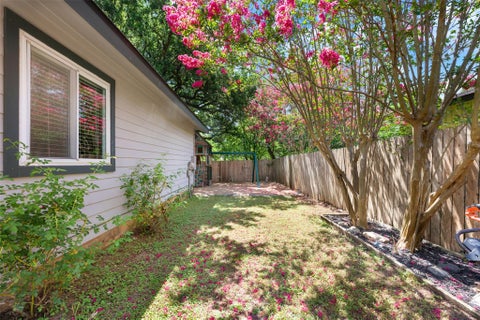 Tiny photo for 7805 Wakefield DR, Austin, TX 78749 (MLS # 8512211)