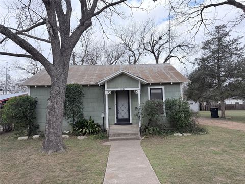 Photo of 1604 Main ST, Bastrop, TX 78602 (MLS # 8805899)