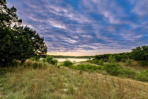 160 Lakefront DR Point Venture TX 78645