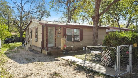 Tiny photo for 1125 MARK ST, Austin, TX 78721 (MLS # 9395058)