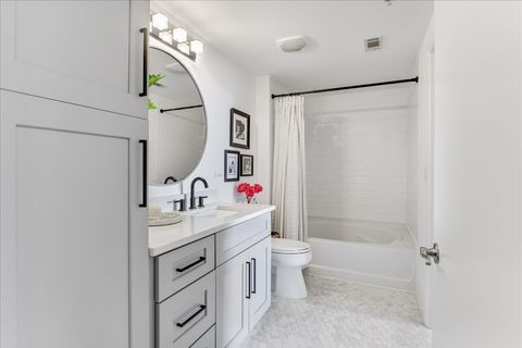 Tiny photo for 54 Rainey ST #617, Austin, TX 78701 (MLS # 5555368)