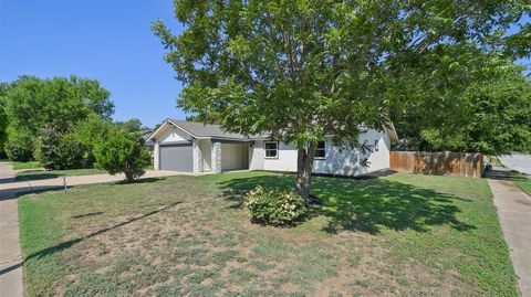 6214 Blarwood DR Austin TX 78745