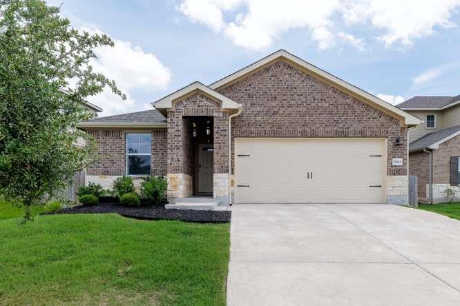 17621 Fairbridge LN