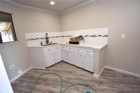 Tiny photo for 609 Nomad DR, Spicewood, TX 78669 (MLS # 5958067)