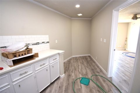 Tiny photo for 609 Nomad DR, Spicewood, TX 78669 (MLS # 5958067)