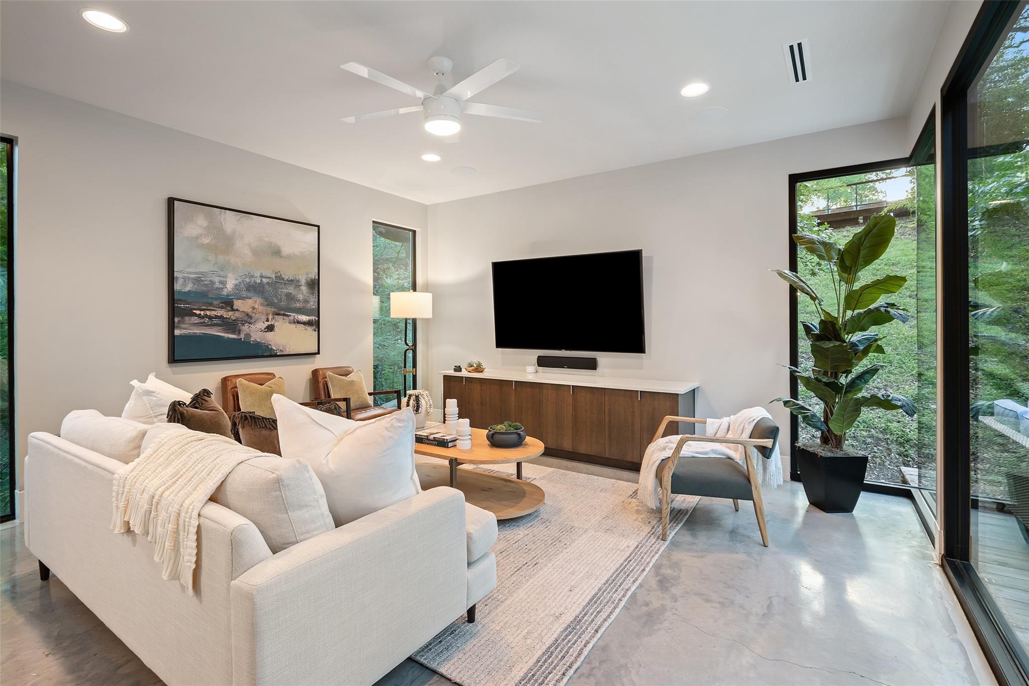 1327 Bonham TER B