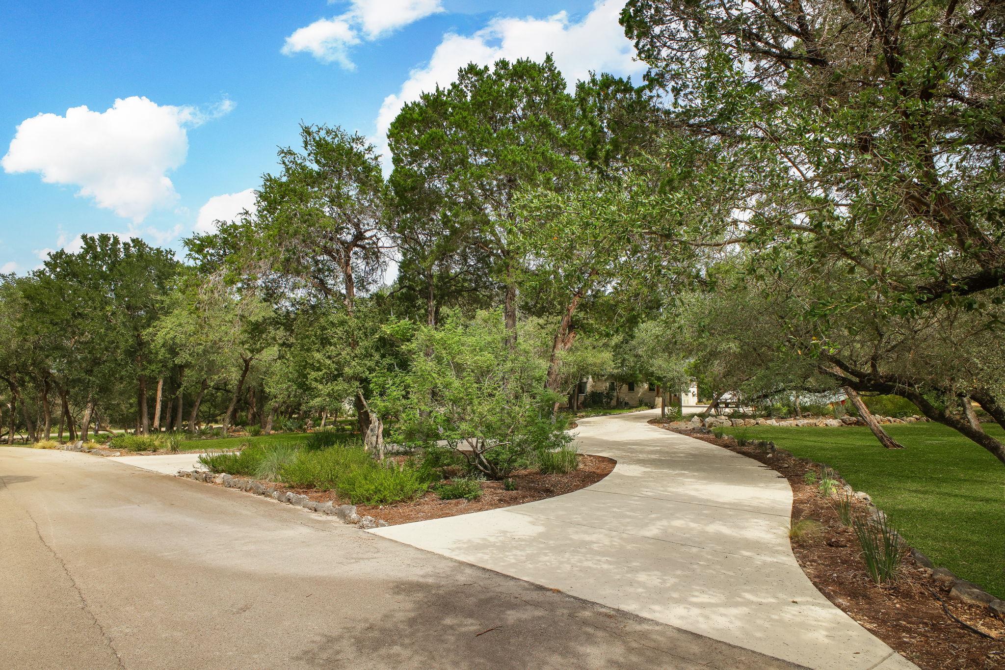 New Braunfels, Texas 78132, United States, 4 Bedrooms Bedrooms, ,5 BathroomsBathrooms,Residential,Active,204013