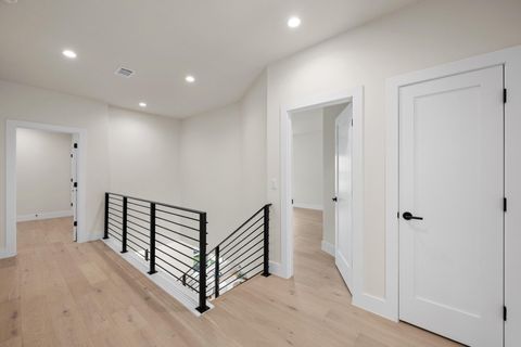 Tiny photo for 13 Autumn Oaks DR, Lakeway, TX 78738 (MLS # 2309032)